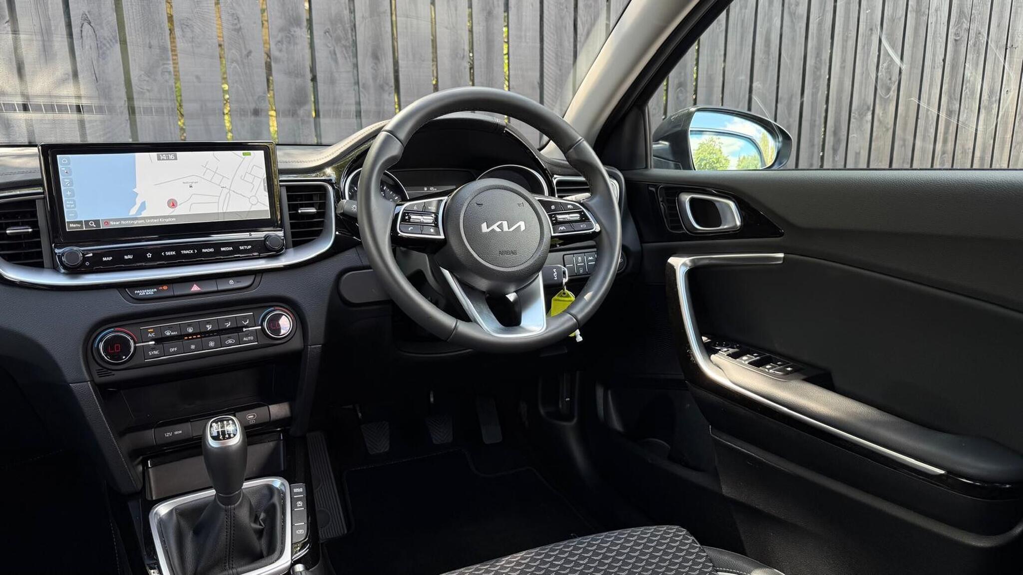 Kia XCeed view 14