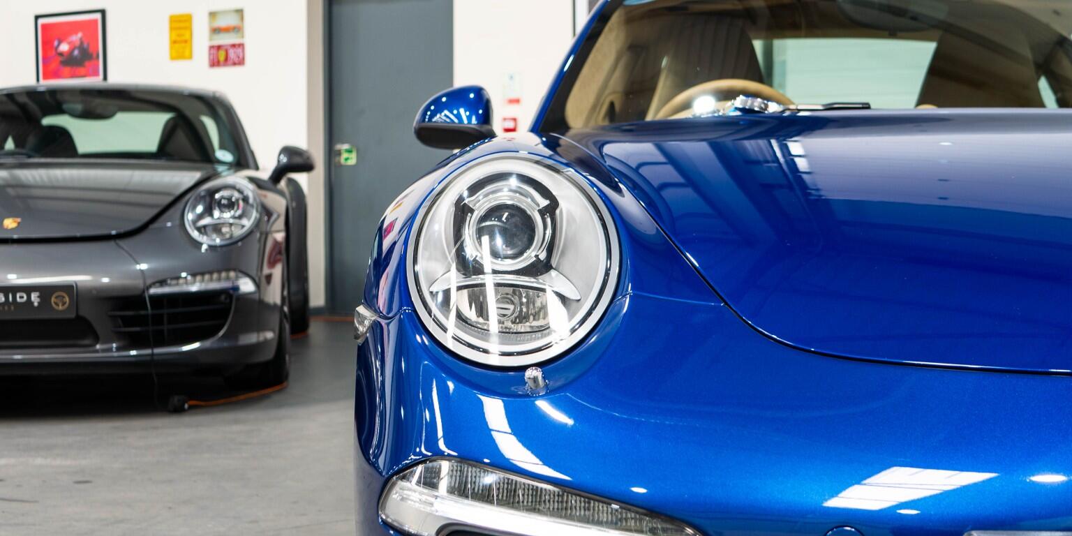 Porsche 911 view 41