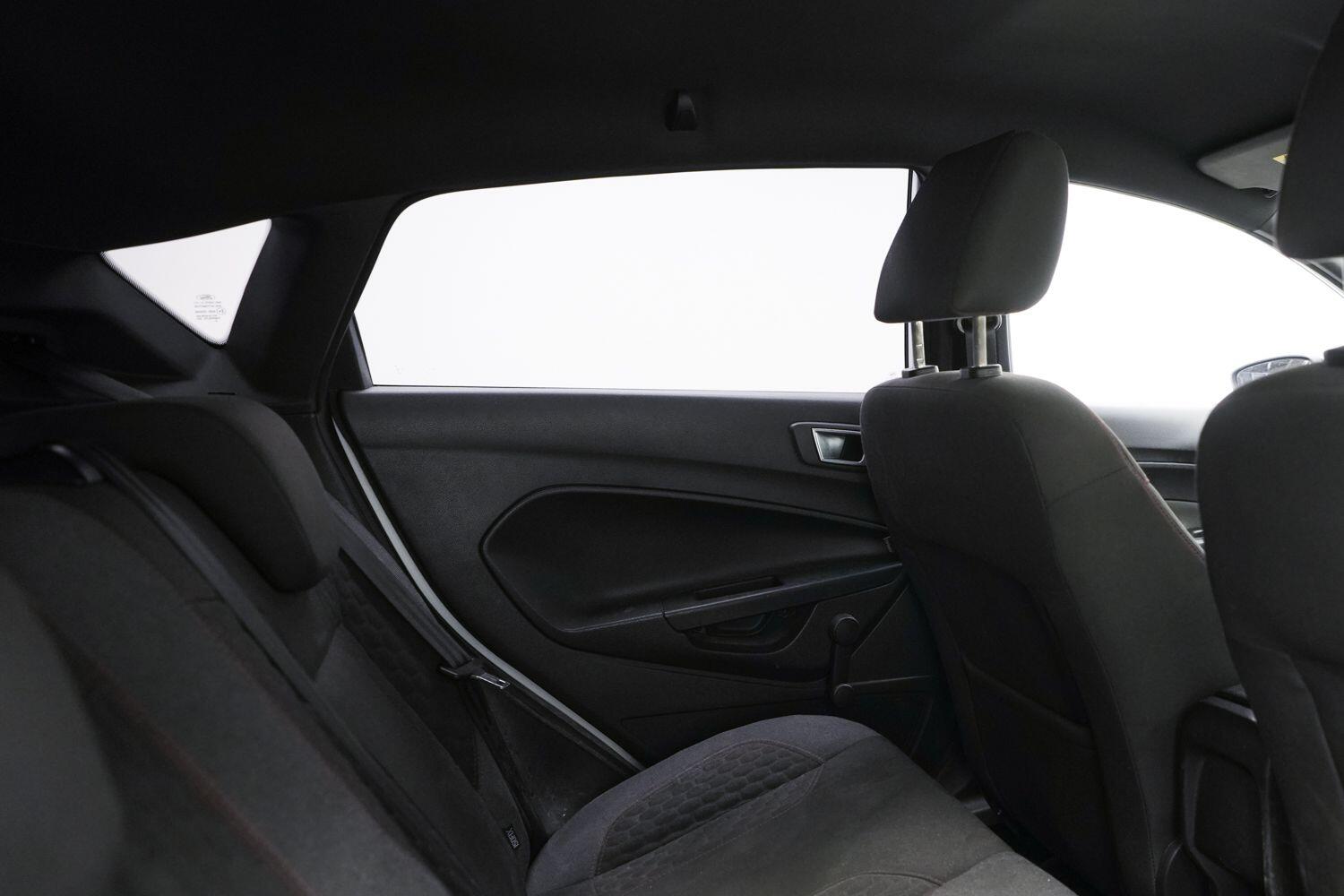 Ford Fiesta view 12
