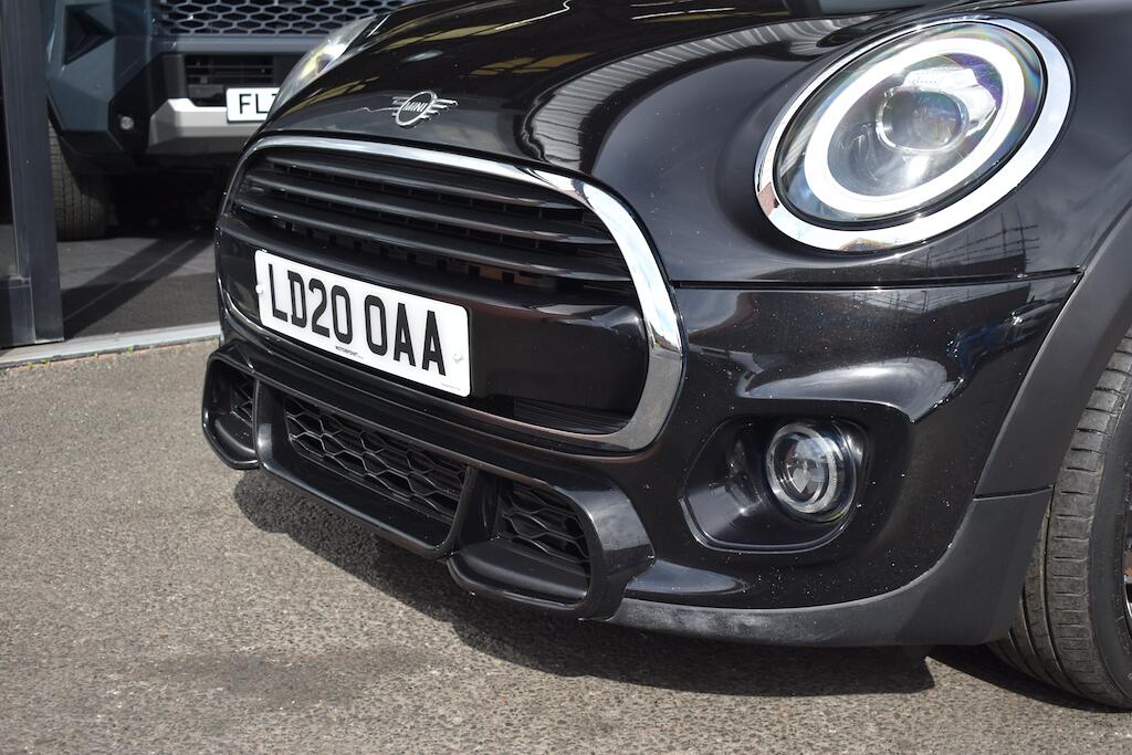 Mini Hatch view 21