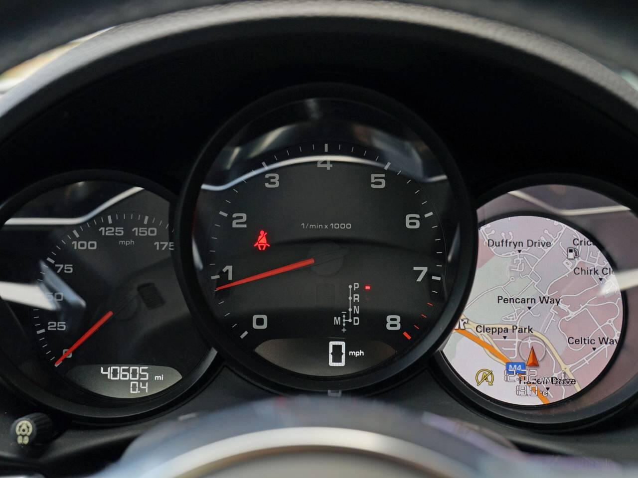 Porsche Cayman view 21