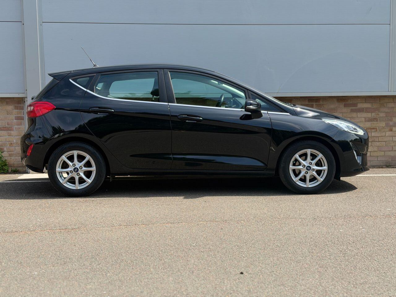 Ford Fiesta view 6