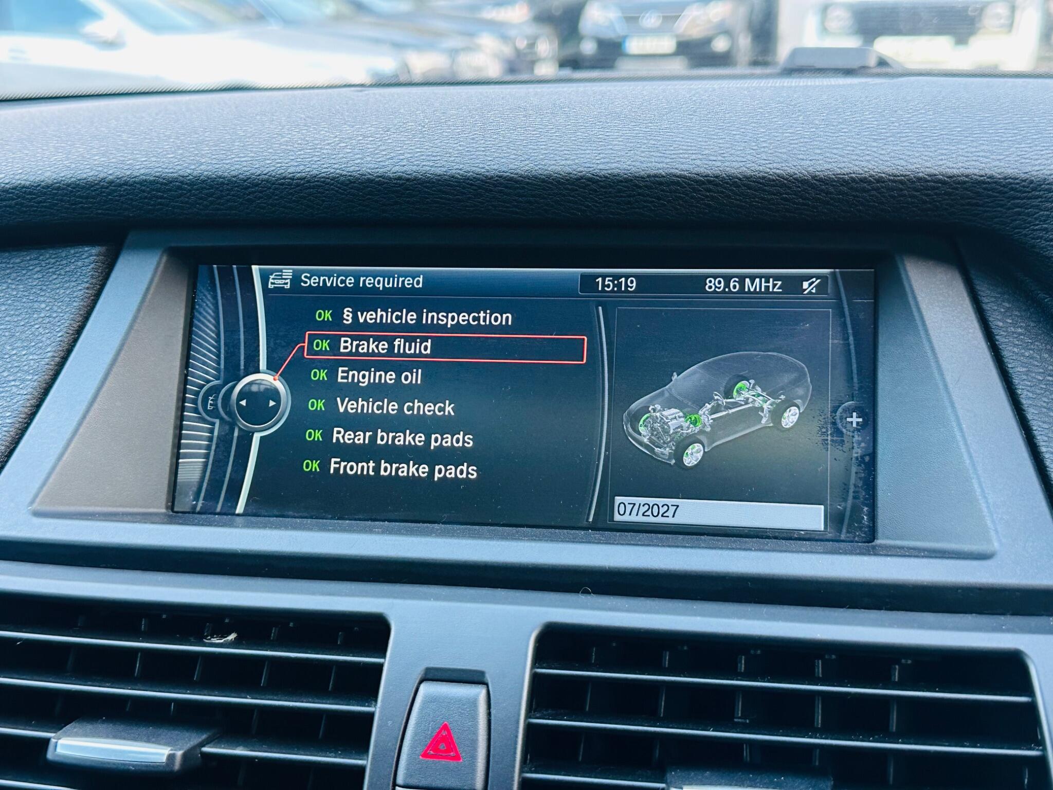 BMW X6 view 40