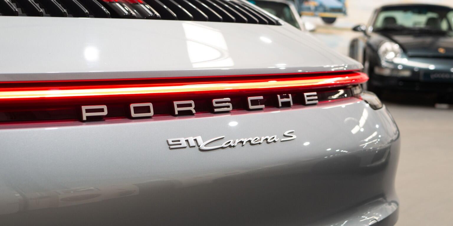 Porsche 911 view 47