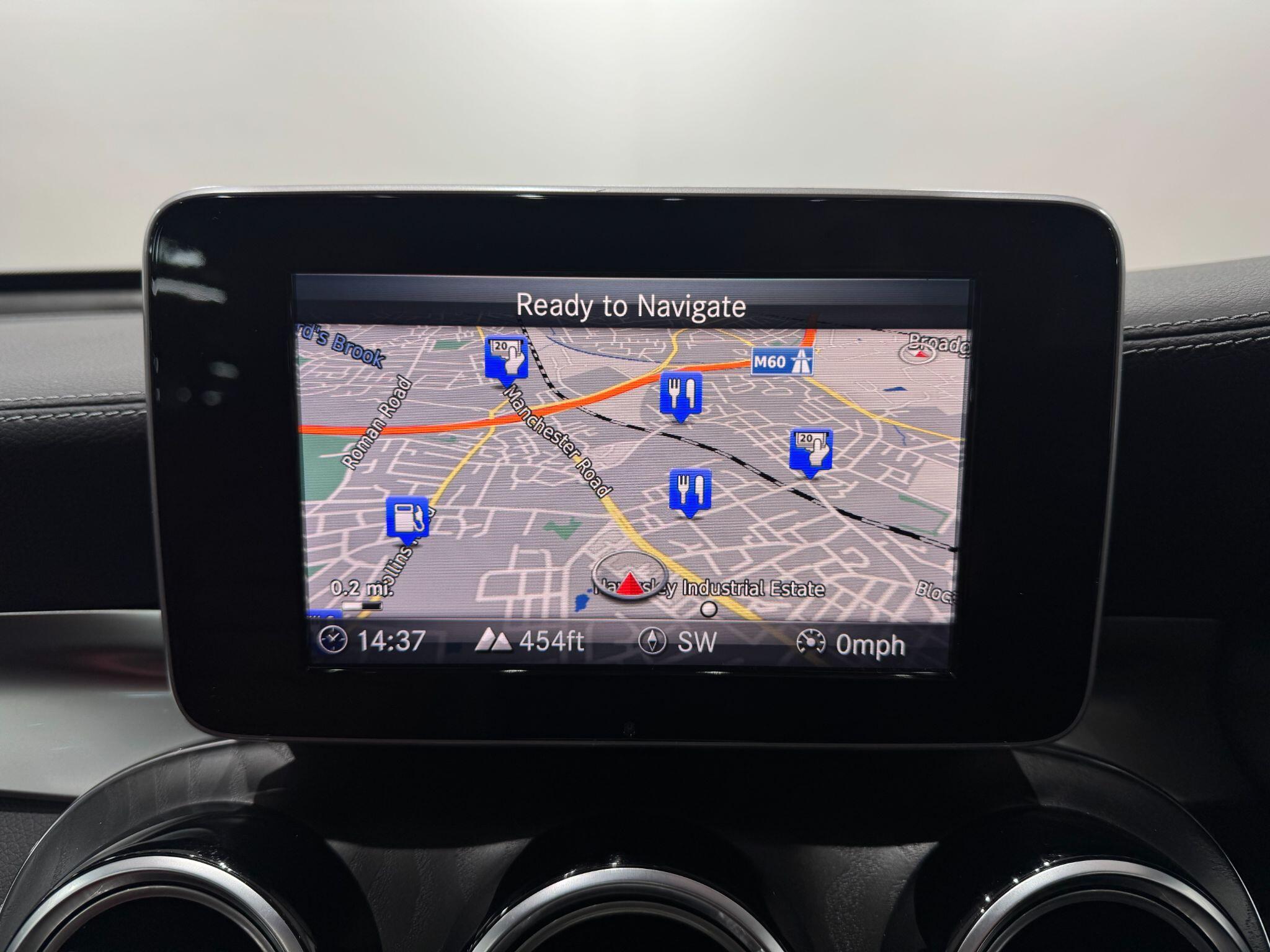 Mercedes-Benz GLC view 38