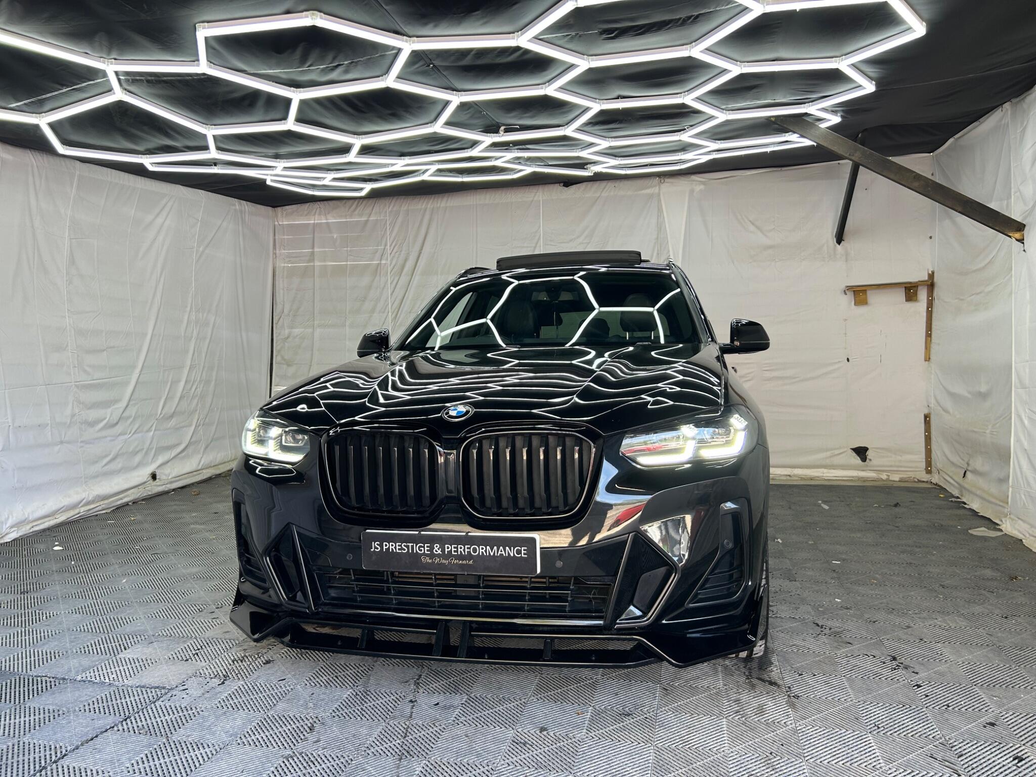 BMW X3 view 5