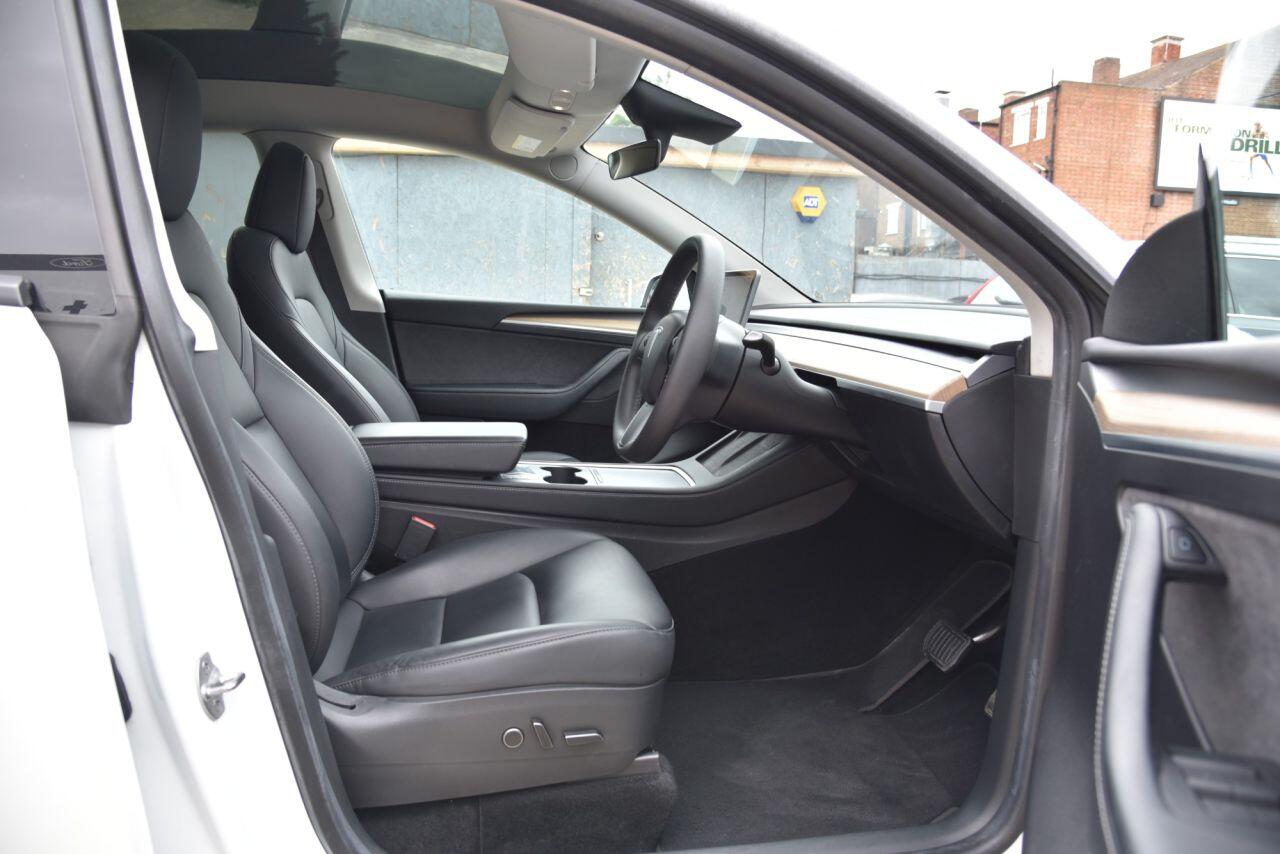 Tesla Model Y view 21