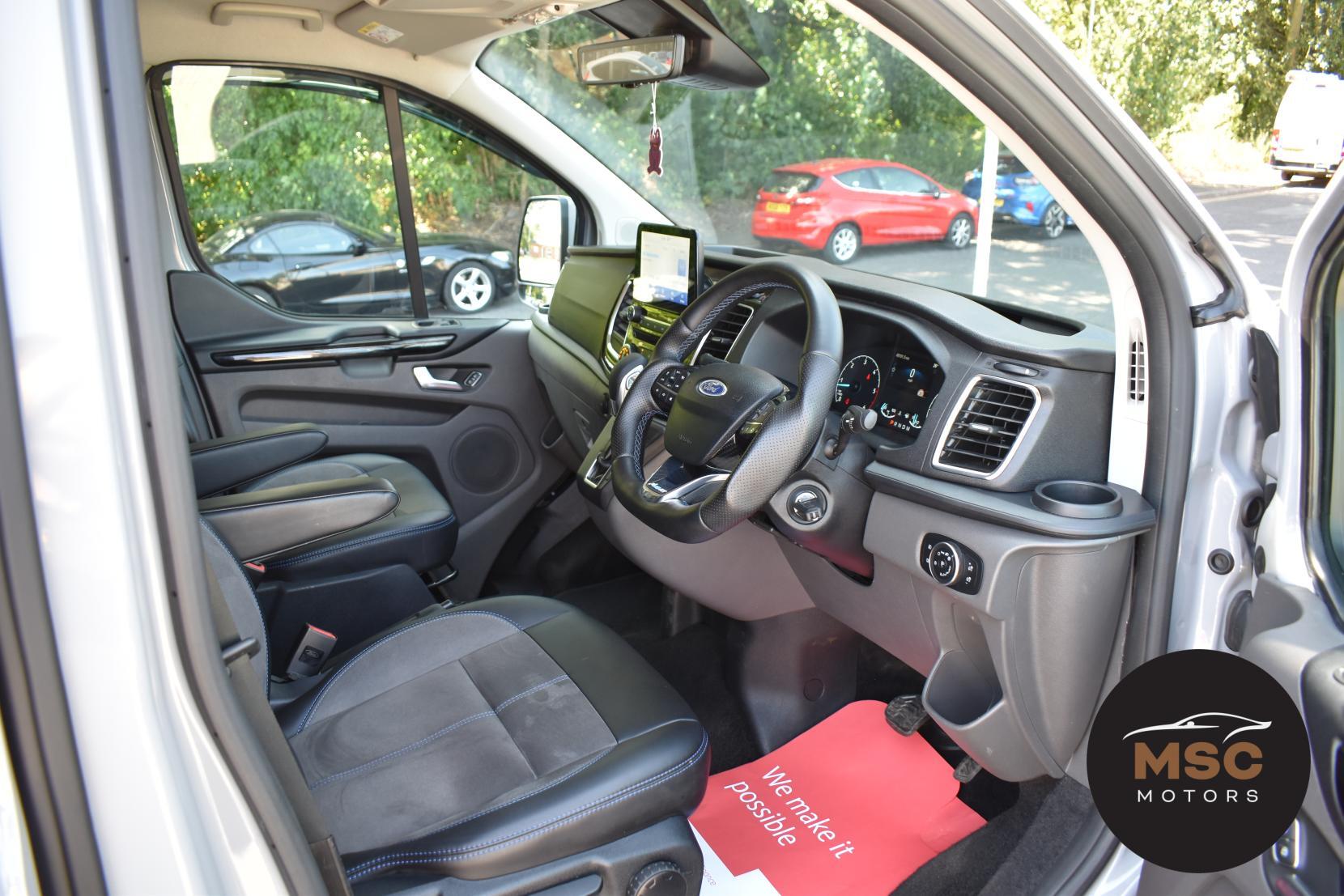Ford Transit Custom view 31