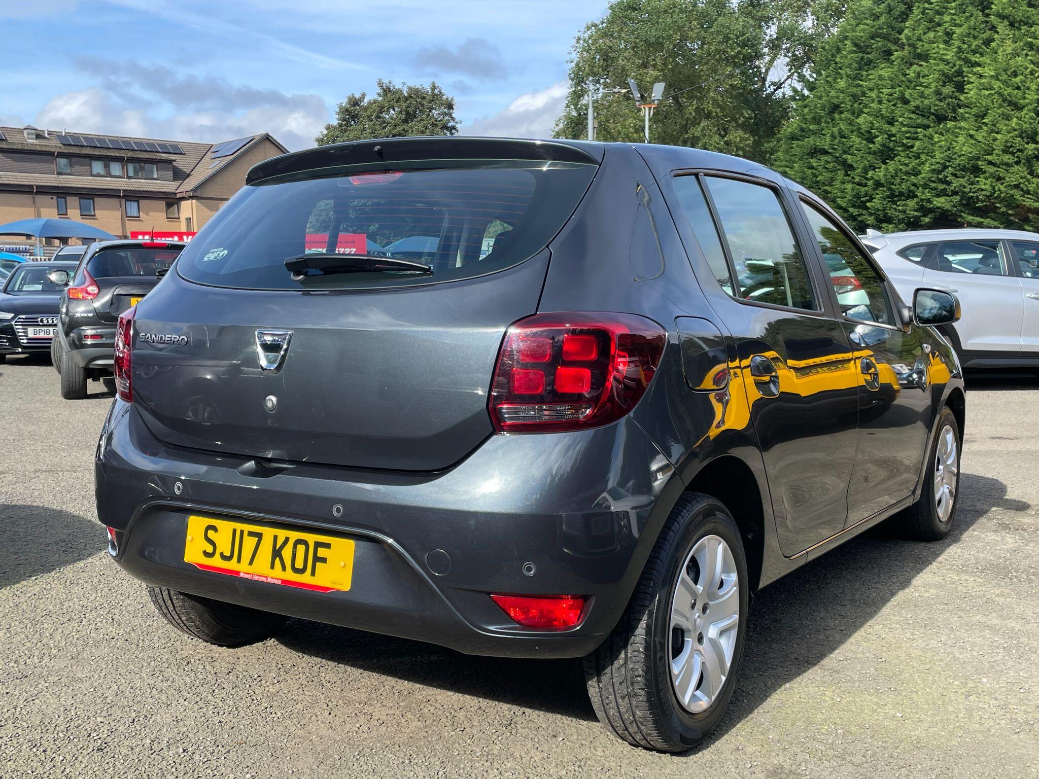 Dacia Sandero view 11