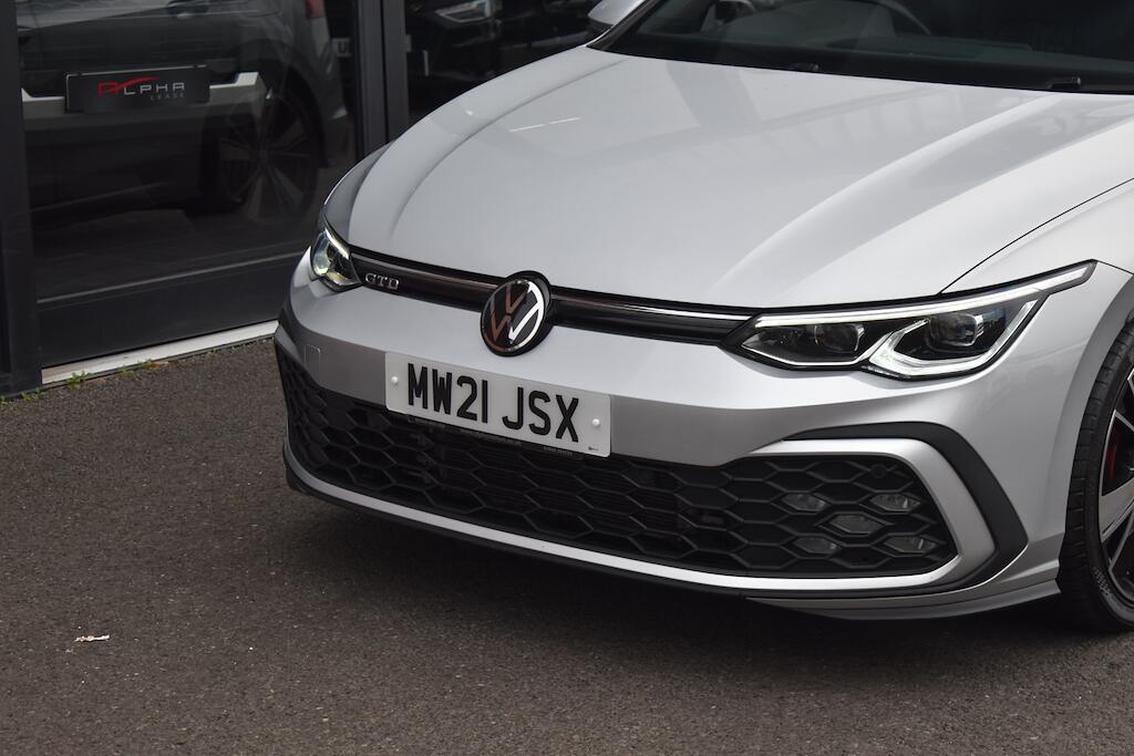 Volkswagen Golf view 21