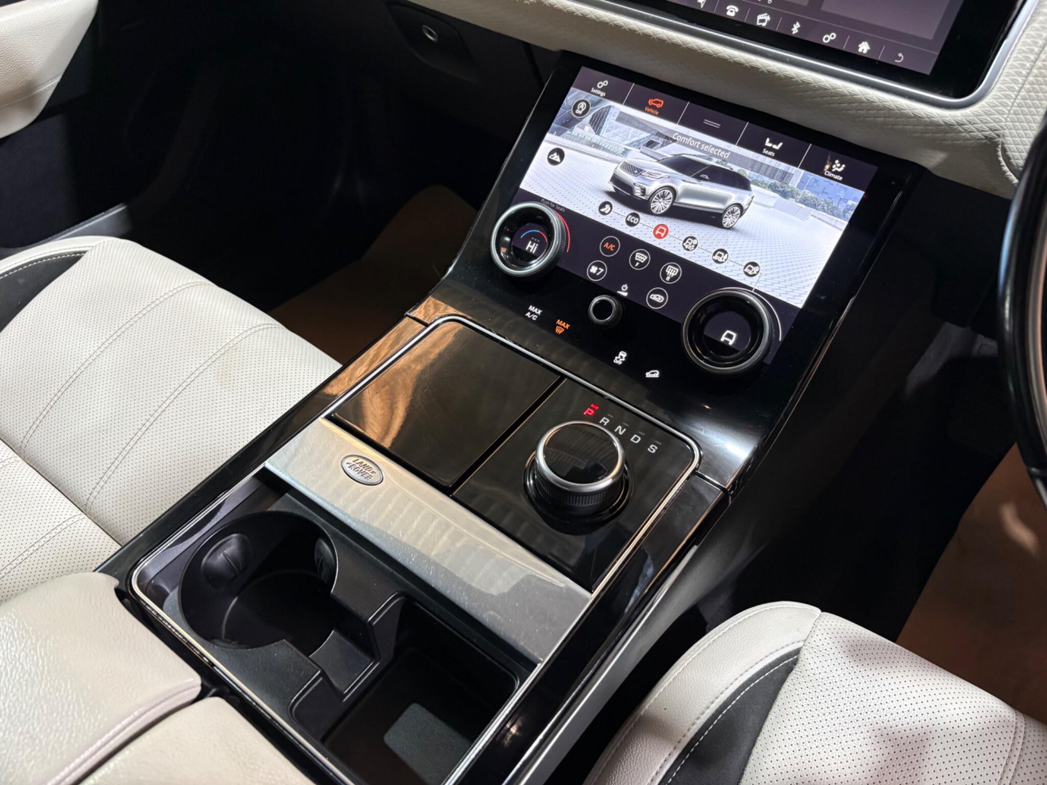 Land Rover Range Rover Velar view 28