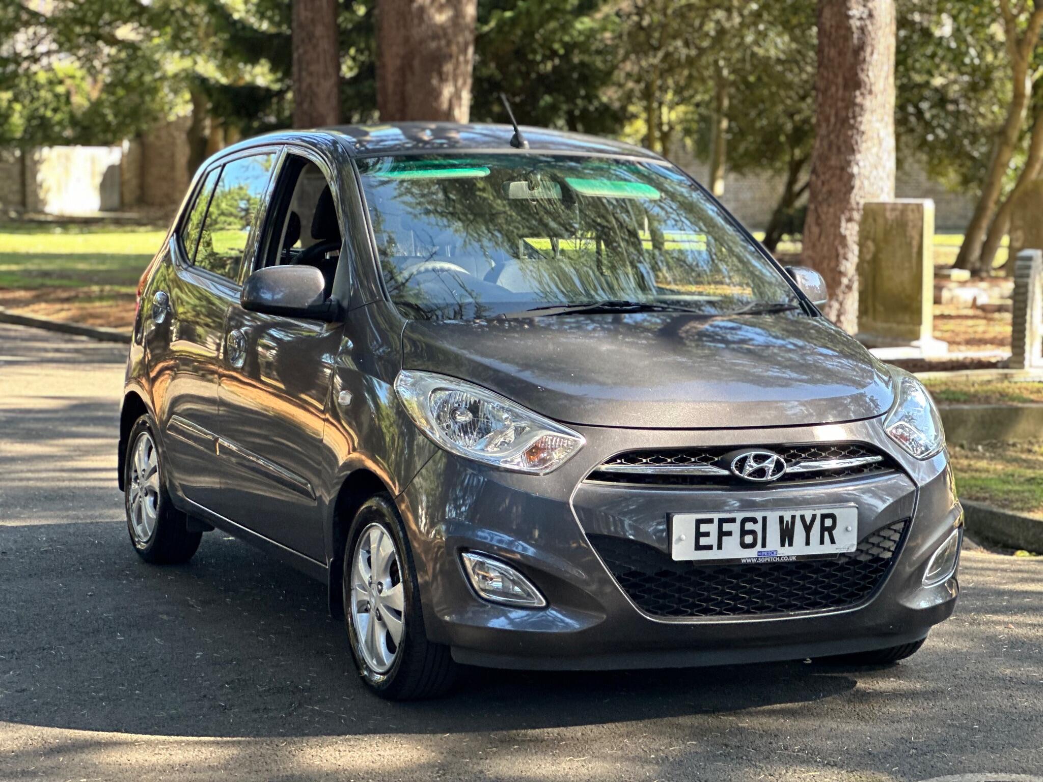 2011 Hyundai i10 in Grey for sale