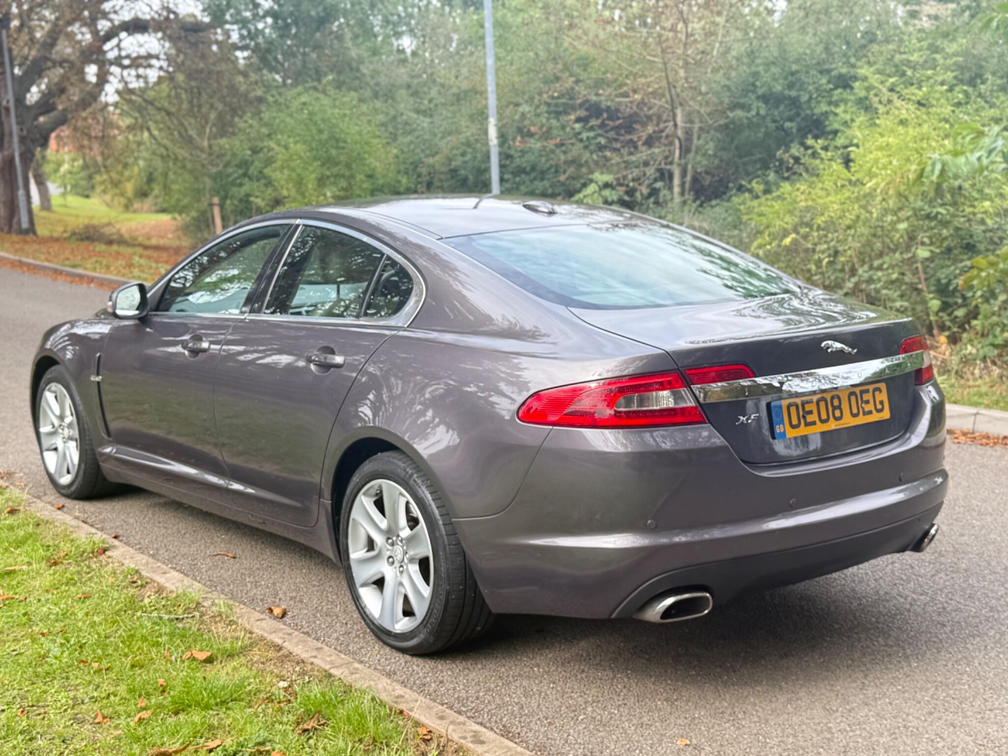 2008 Jaguar XF image 8