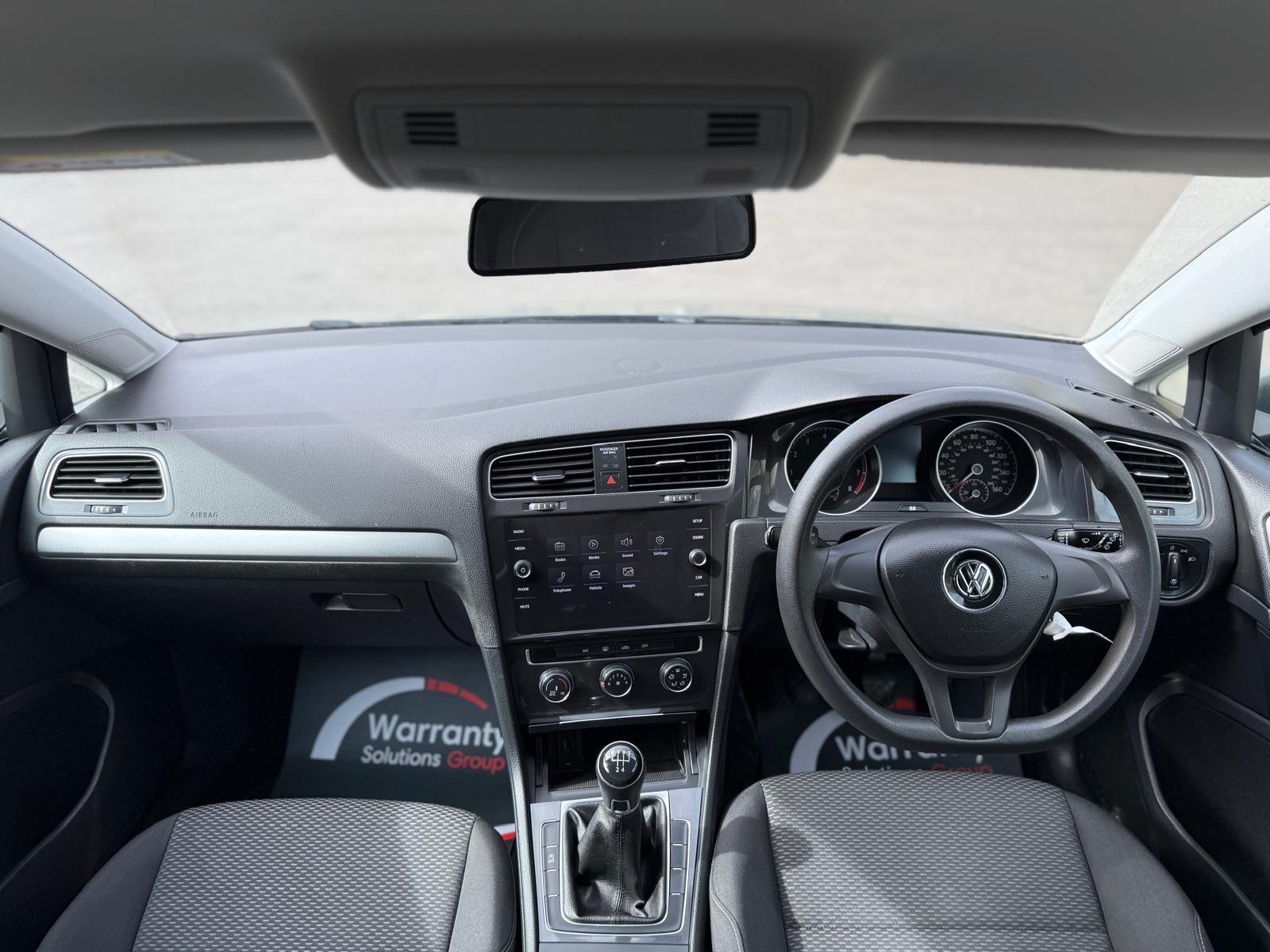 Volkswagen Golf view 20