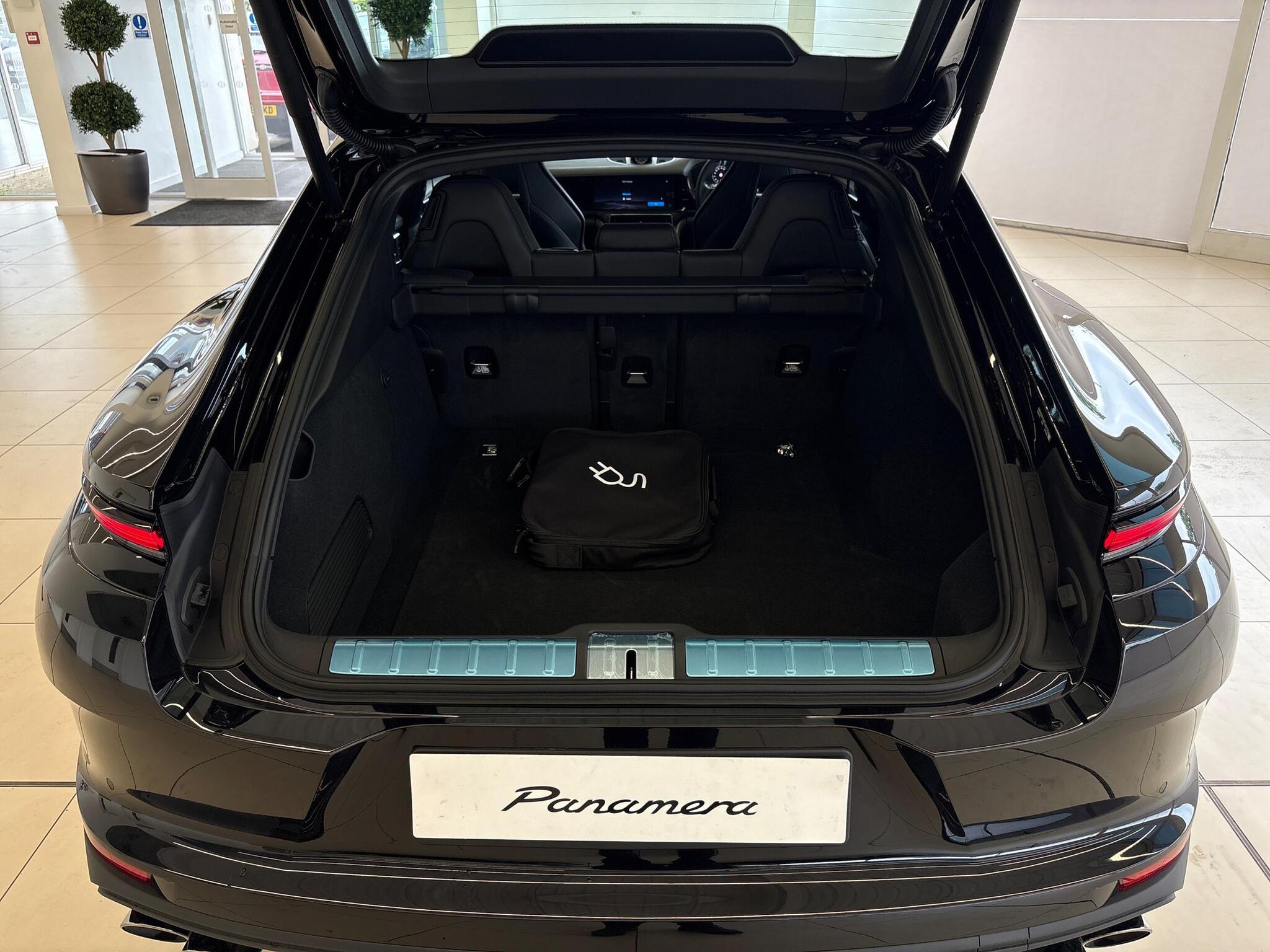 Porsche Panamera view 19