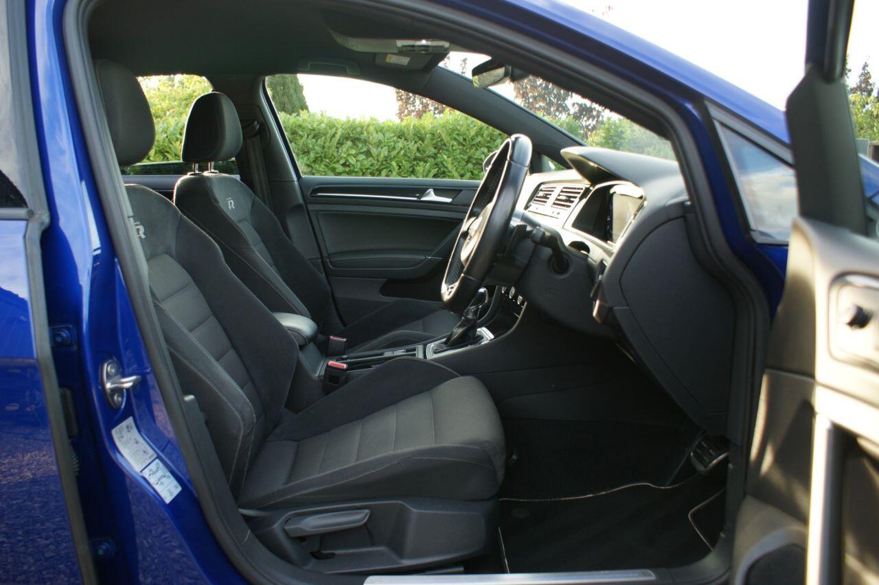 Volkswagen Golf view 41