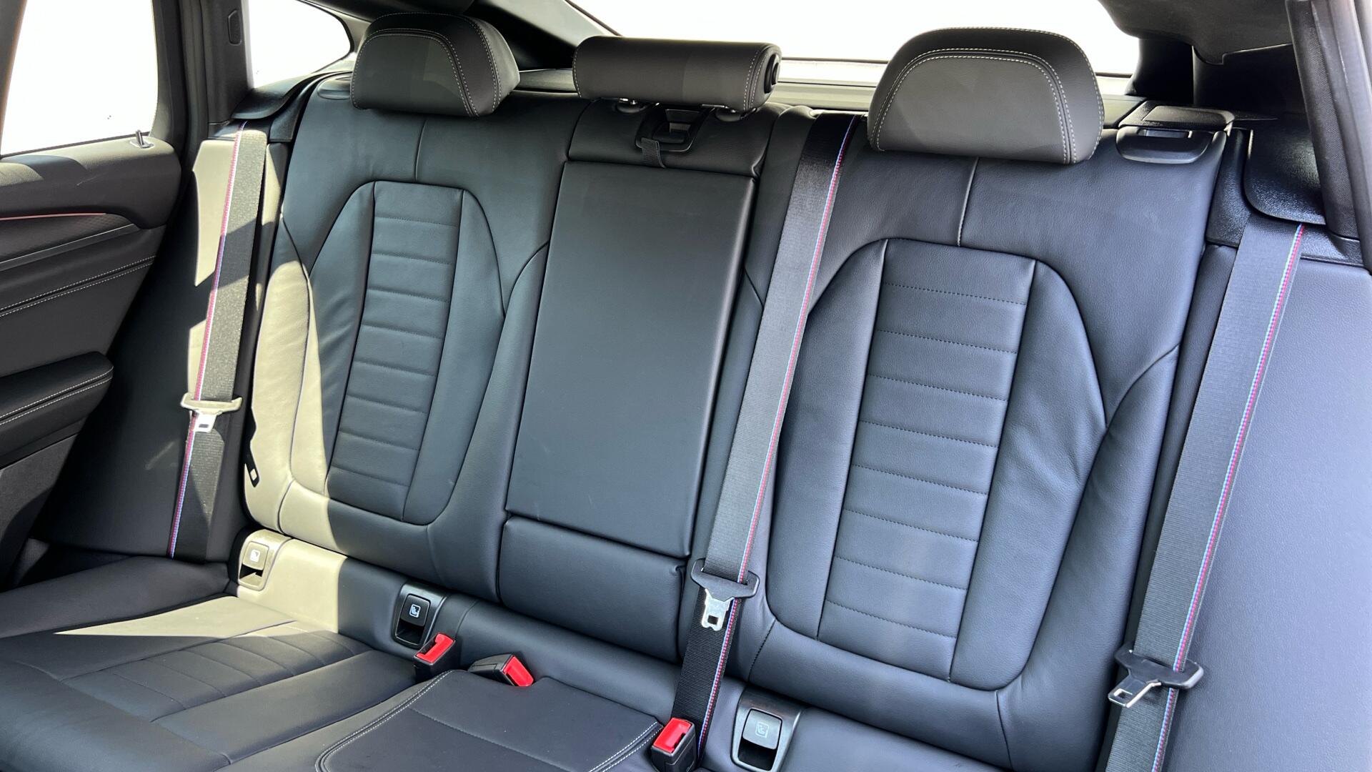 BMW X4 view 12