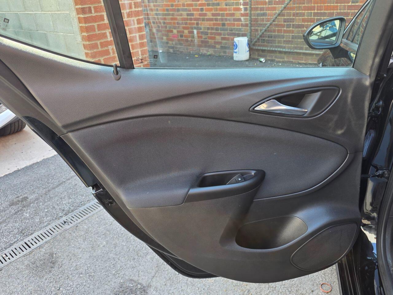 Vauxhall Astra view 51