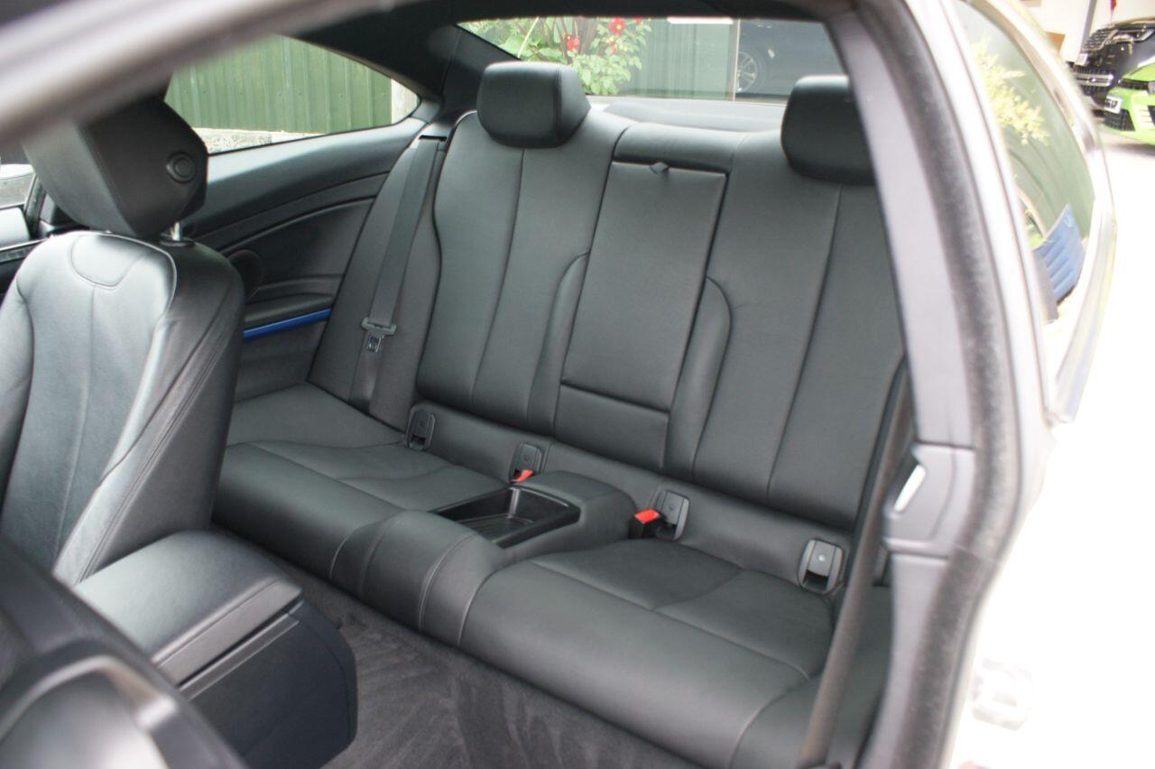 BMW 4 Series view 32