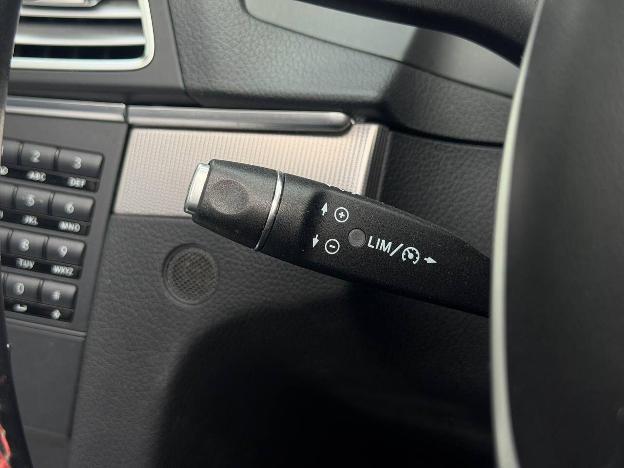 Mercedes-Benz E-Class view 21