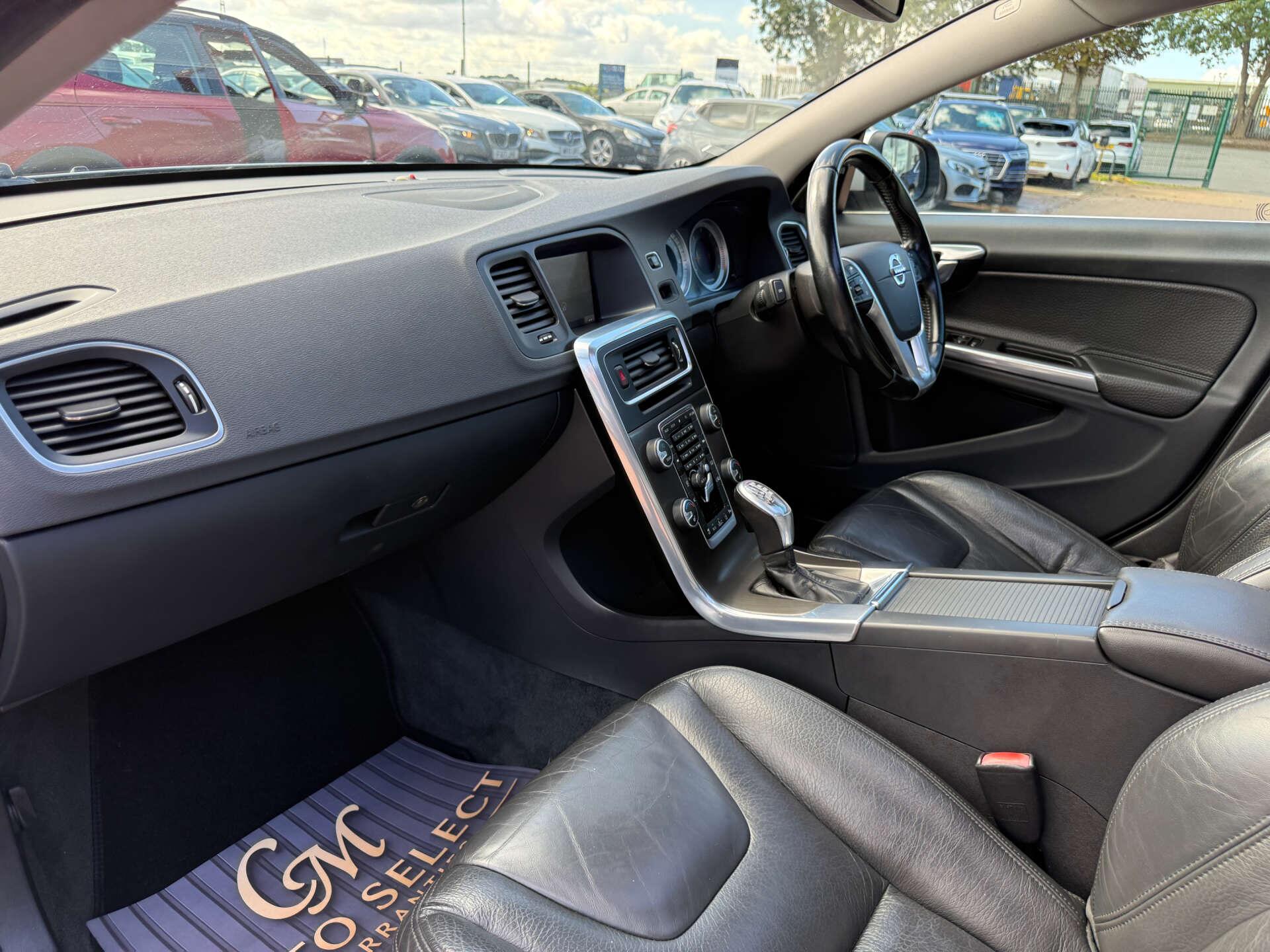 Volvo V60 view 76
