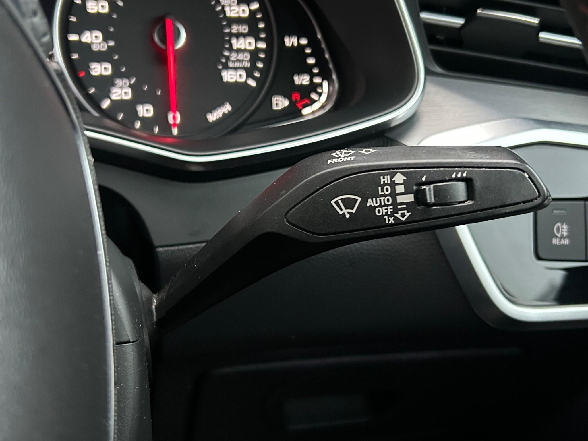Audi A6 view 32