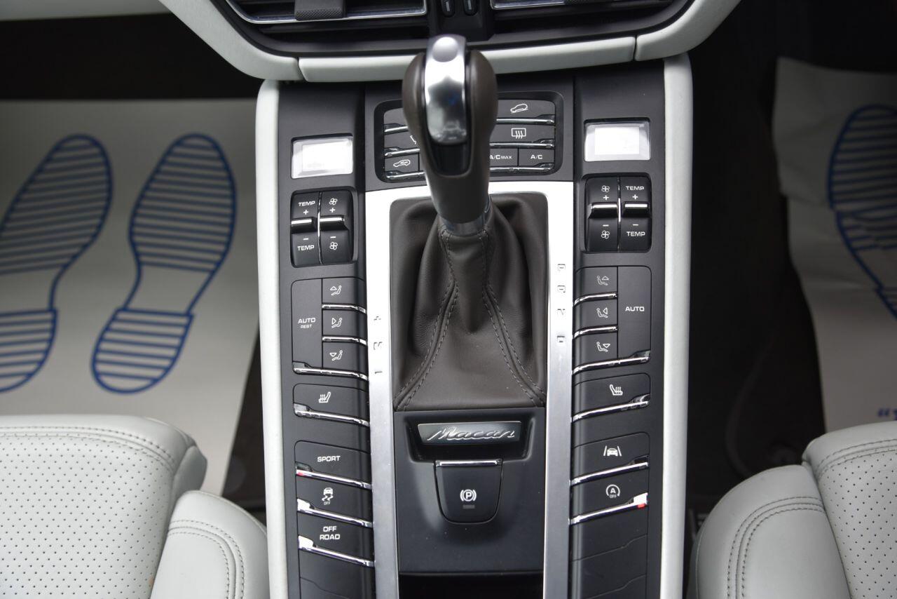 Porsche Macan view 53