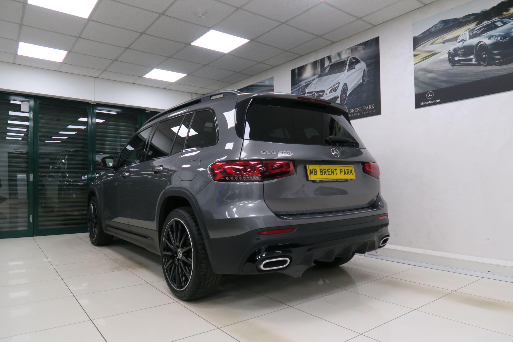Mercedes-Benz GLB view 5