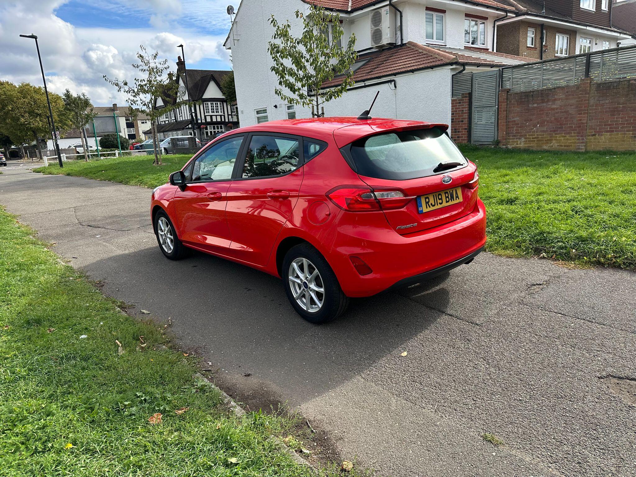 2019 Ford Fiesta 1.1 Ti-VCT Zetec Euro 6 (s/s) 5dr • 31,000 miles image 10