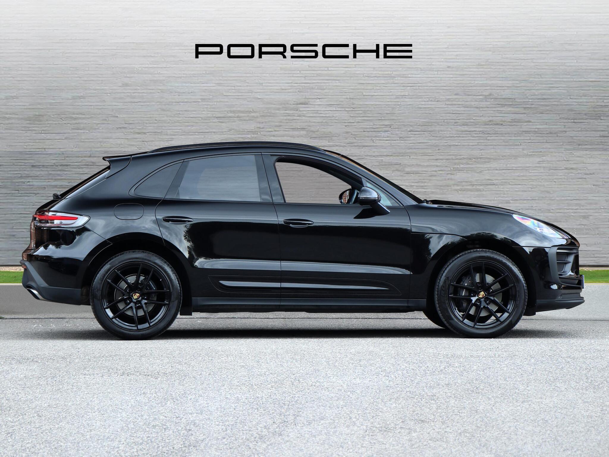 Porsche Macan view 2
