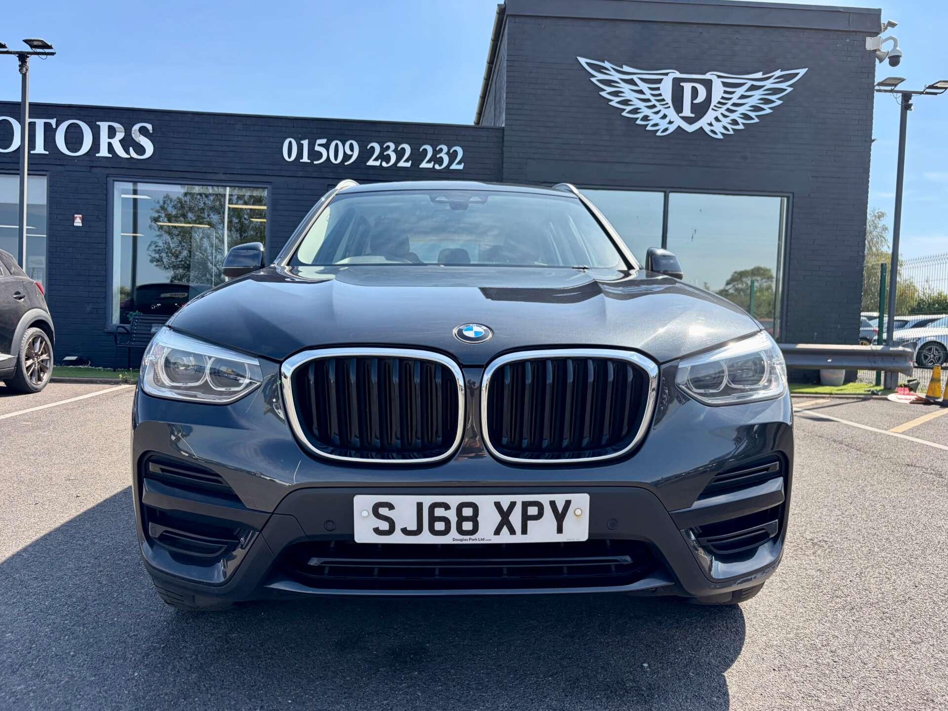 BMW X3 view 3