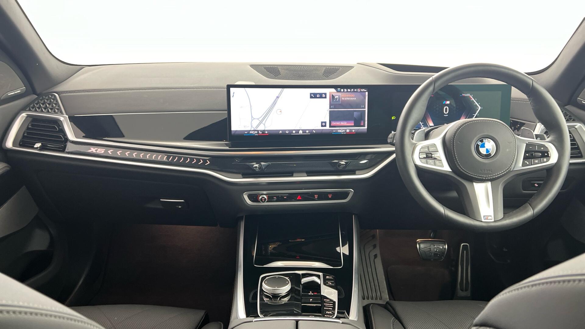 BMW X5 view 4