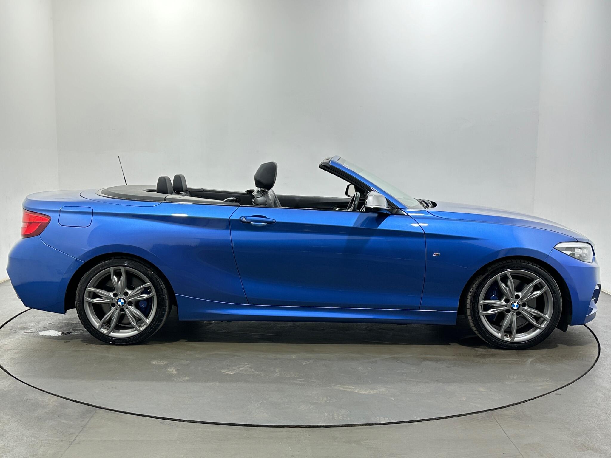 BMW 2 Series view 9