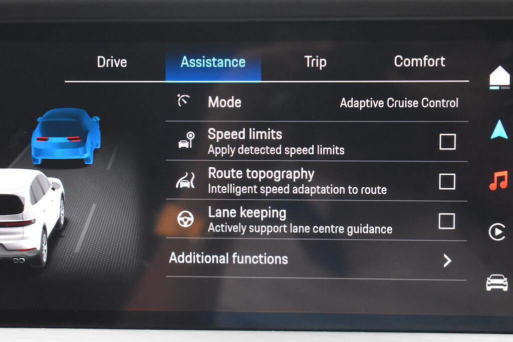 Porsche Cayenne view 90