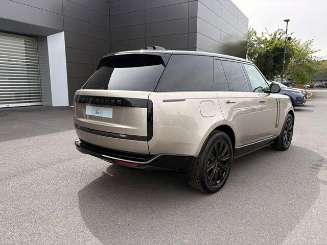 Land Rover Range Rover view 4