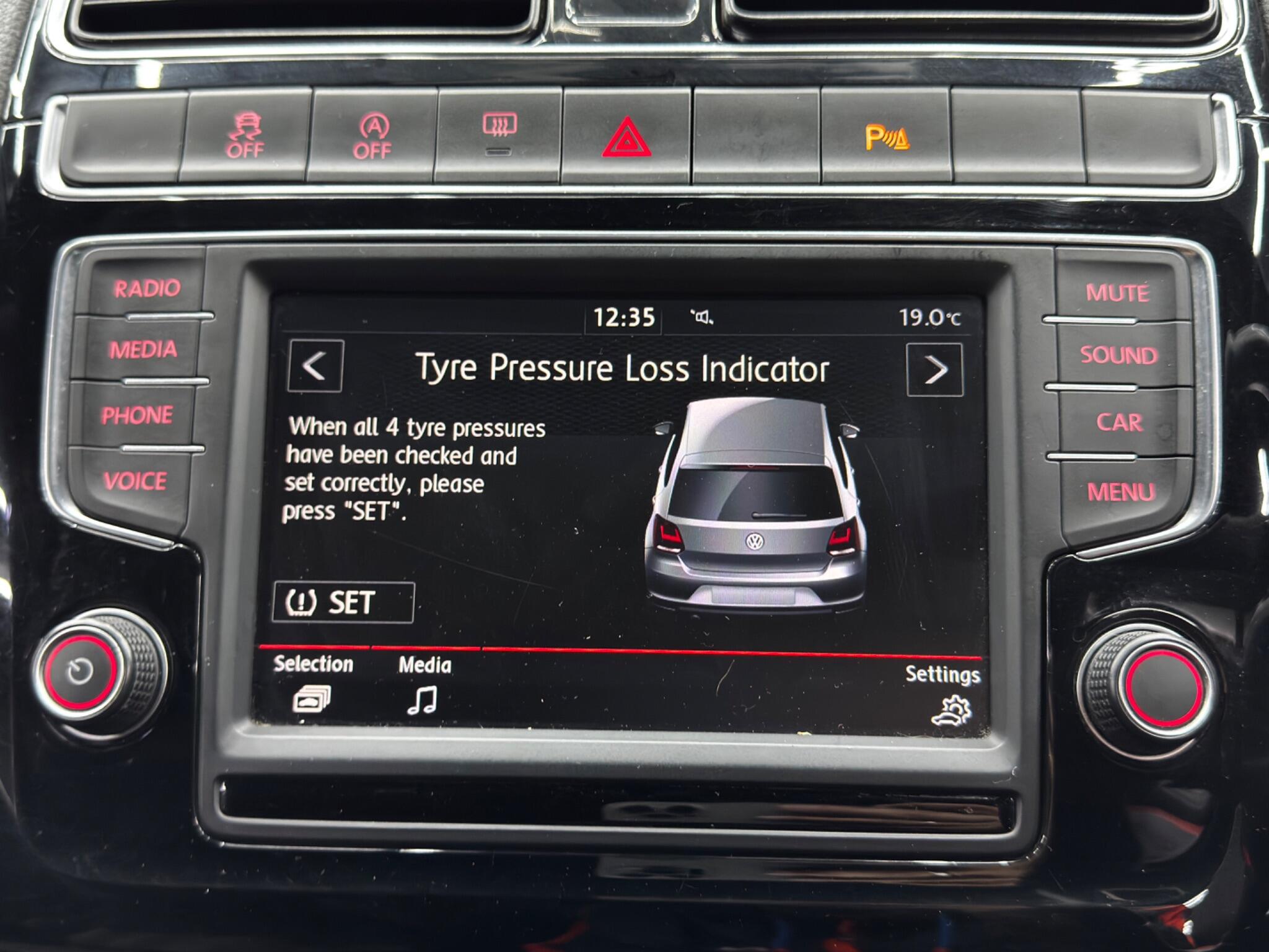 Volkswagen Polo view 31
