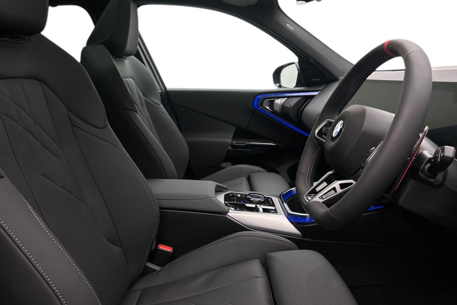 BMW X3 view 11