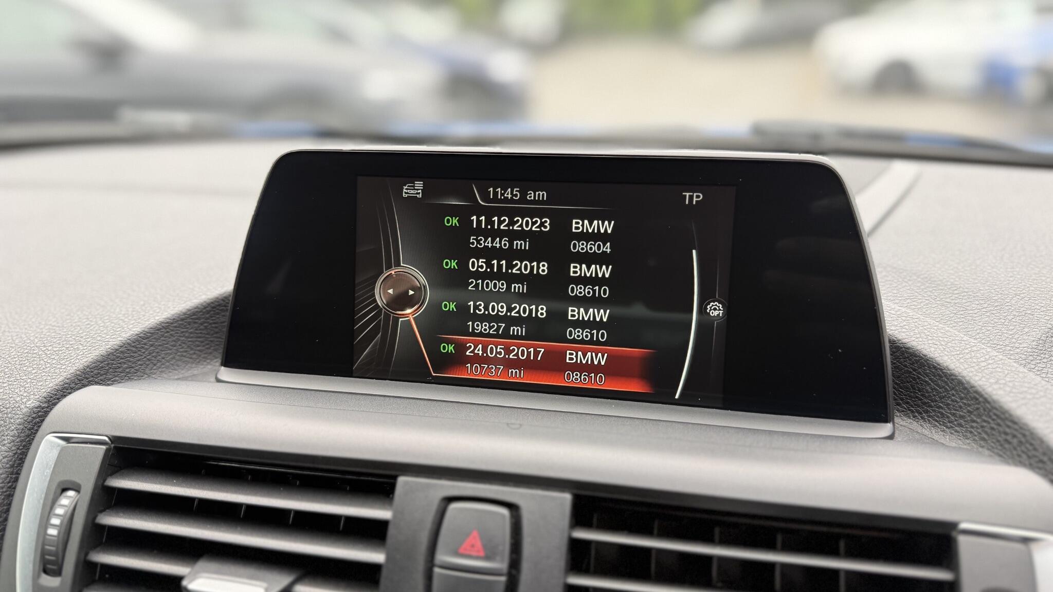BMW 2 Series view 32
