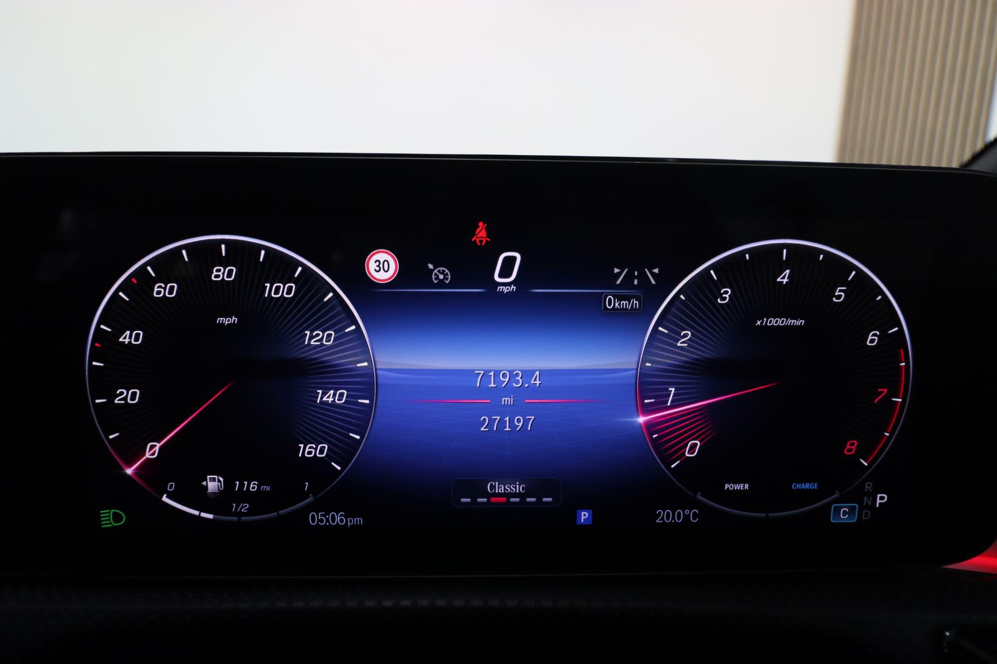 Mercedes-Benz Cla view 40