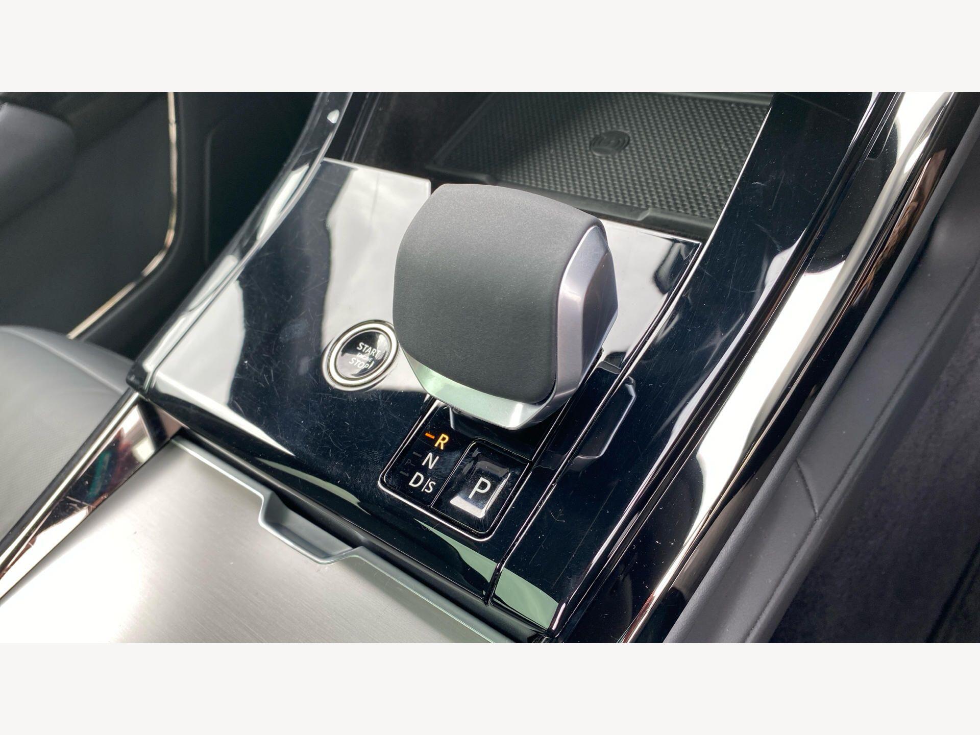 Land Rover Range Rover Sport view 16