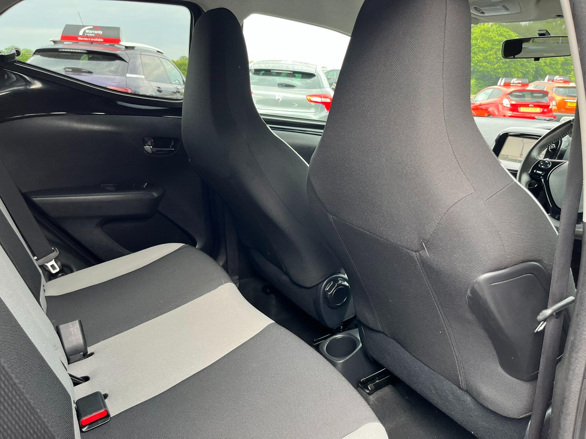 Toyota Aygo view 34