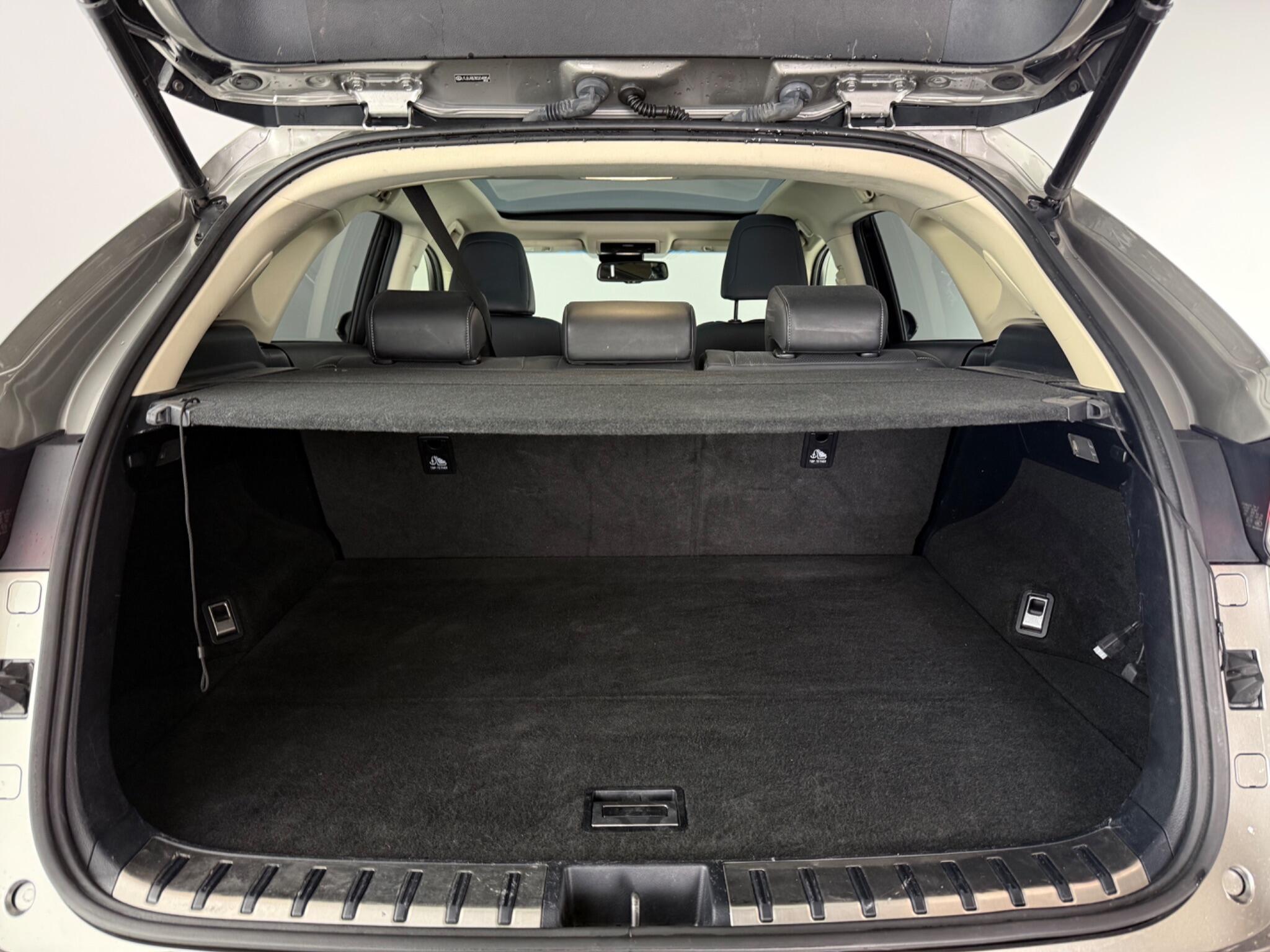 Lexus NX view 10