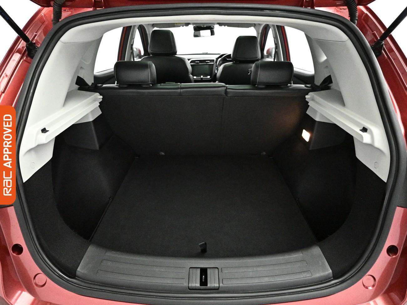 MG ZS view 29