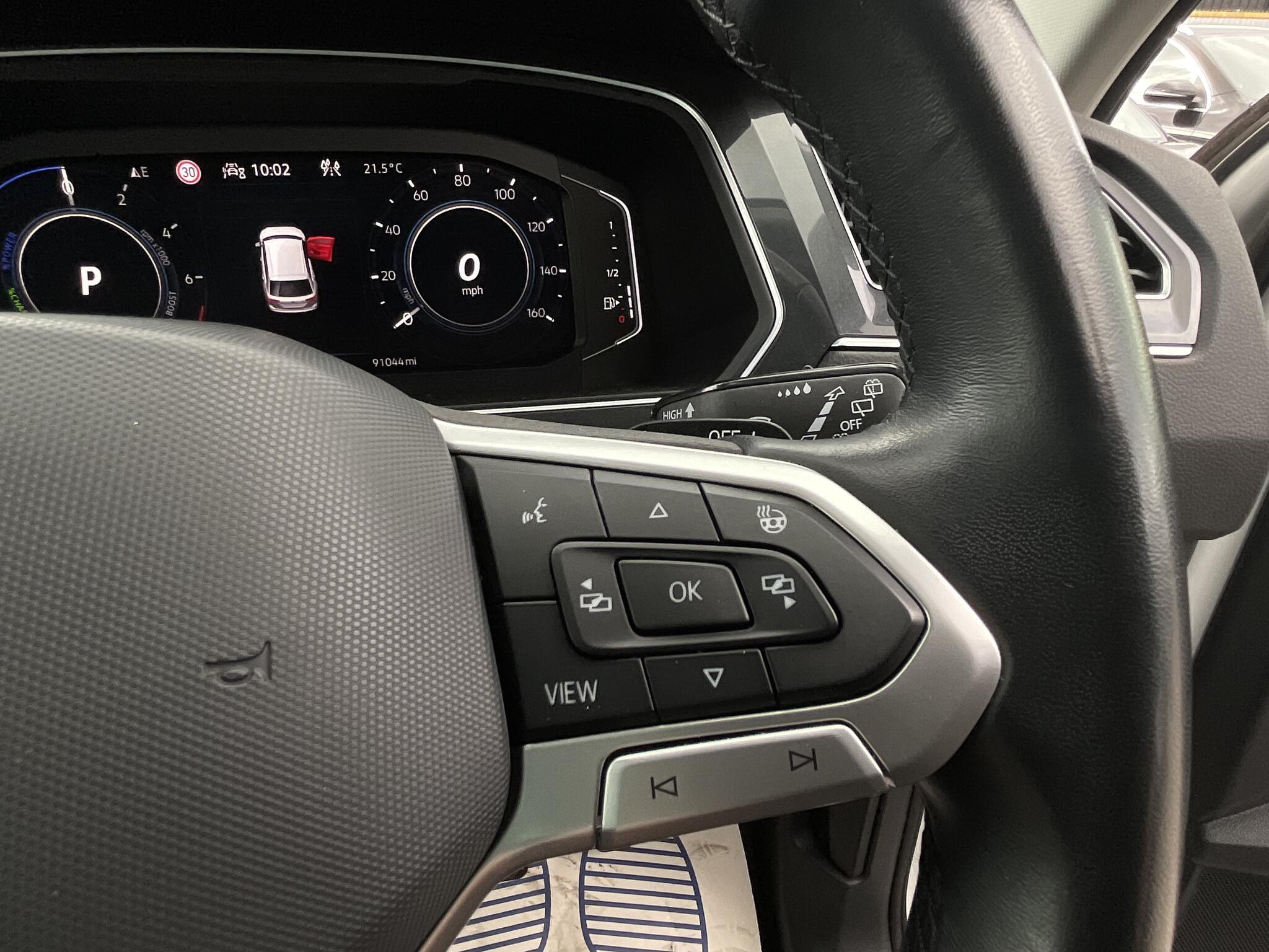 Volkswagen Tiguan view 23