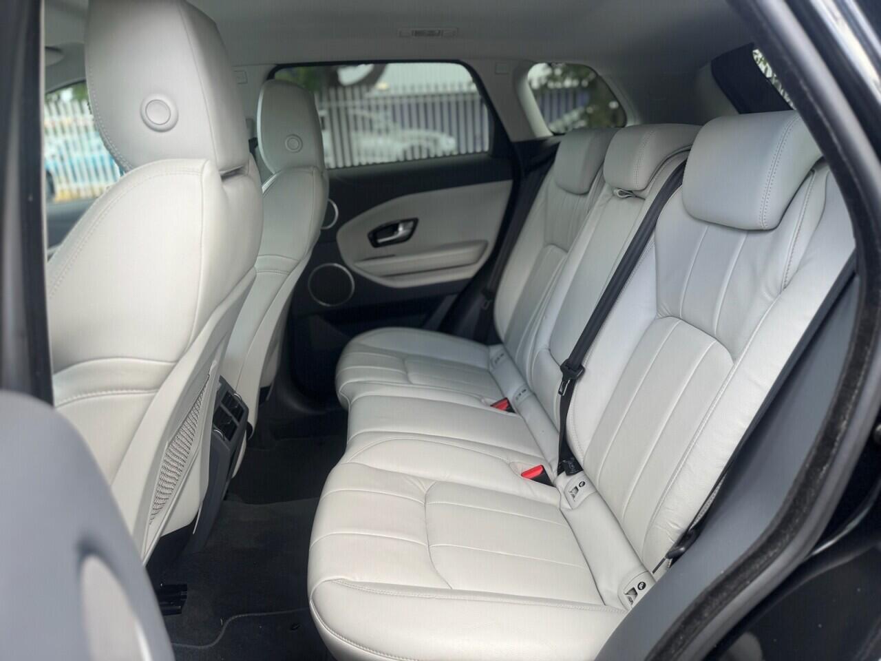 Land Rover Range Rover Evoque view 15