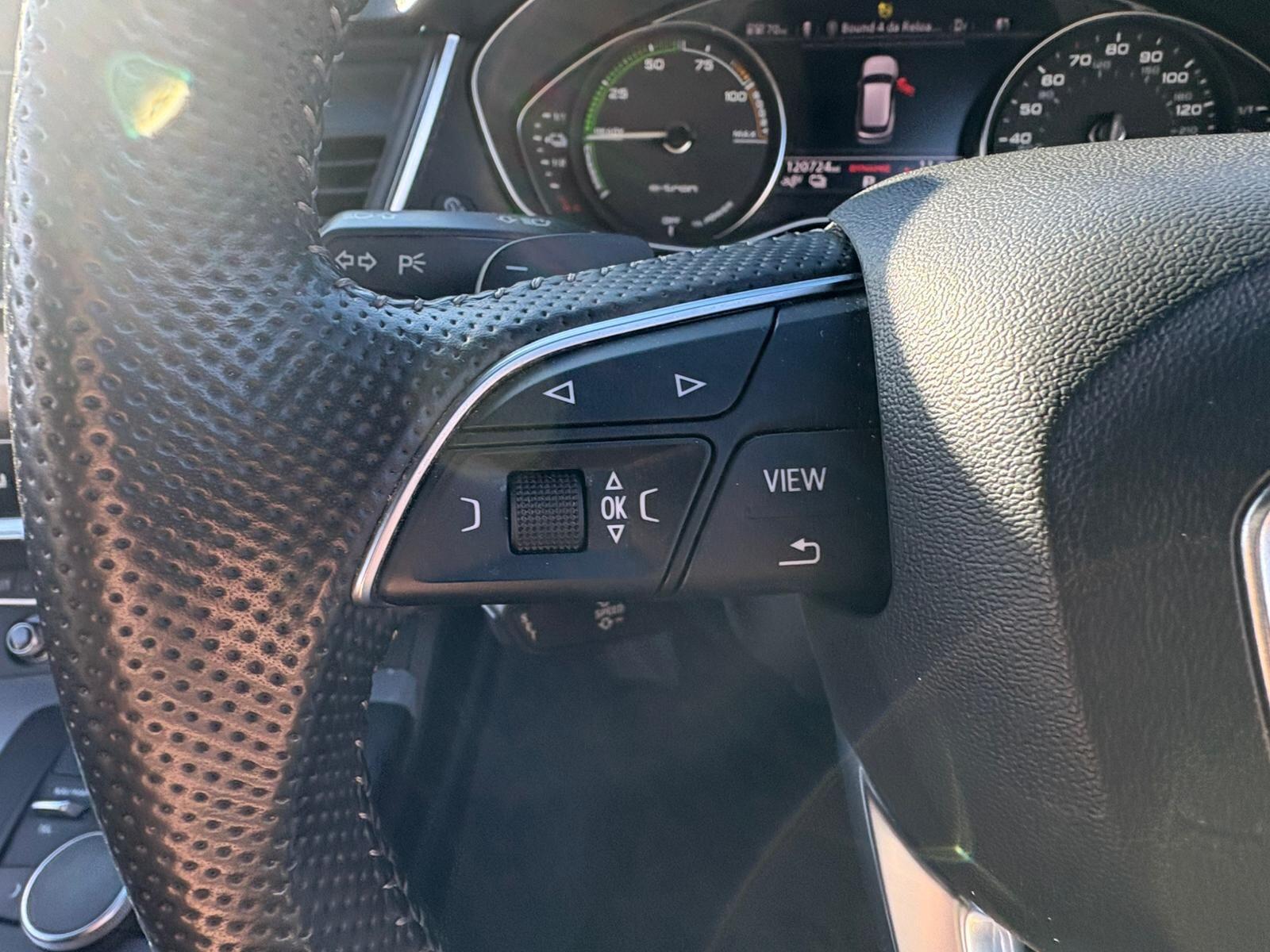 Audi Q5 view 22