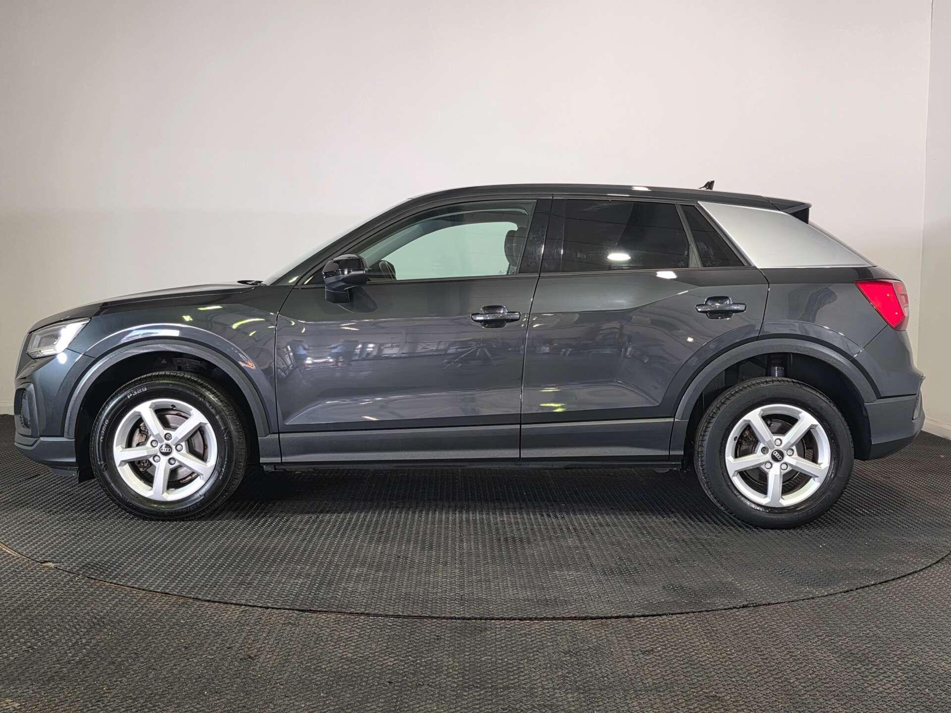 Audi Q2 view 4