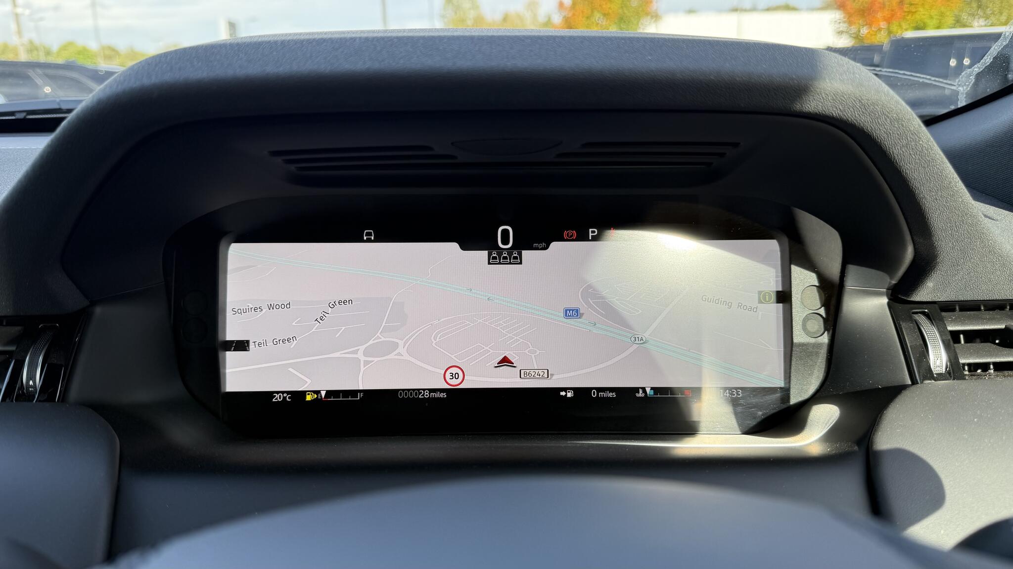 Land Rover Discovery Sport view 15