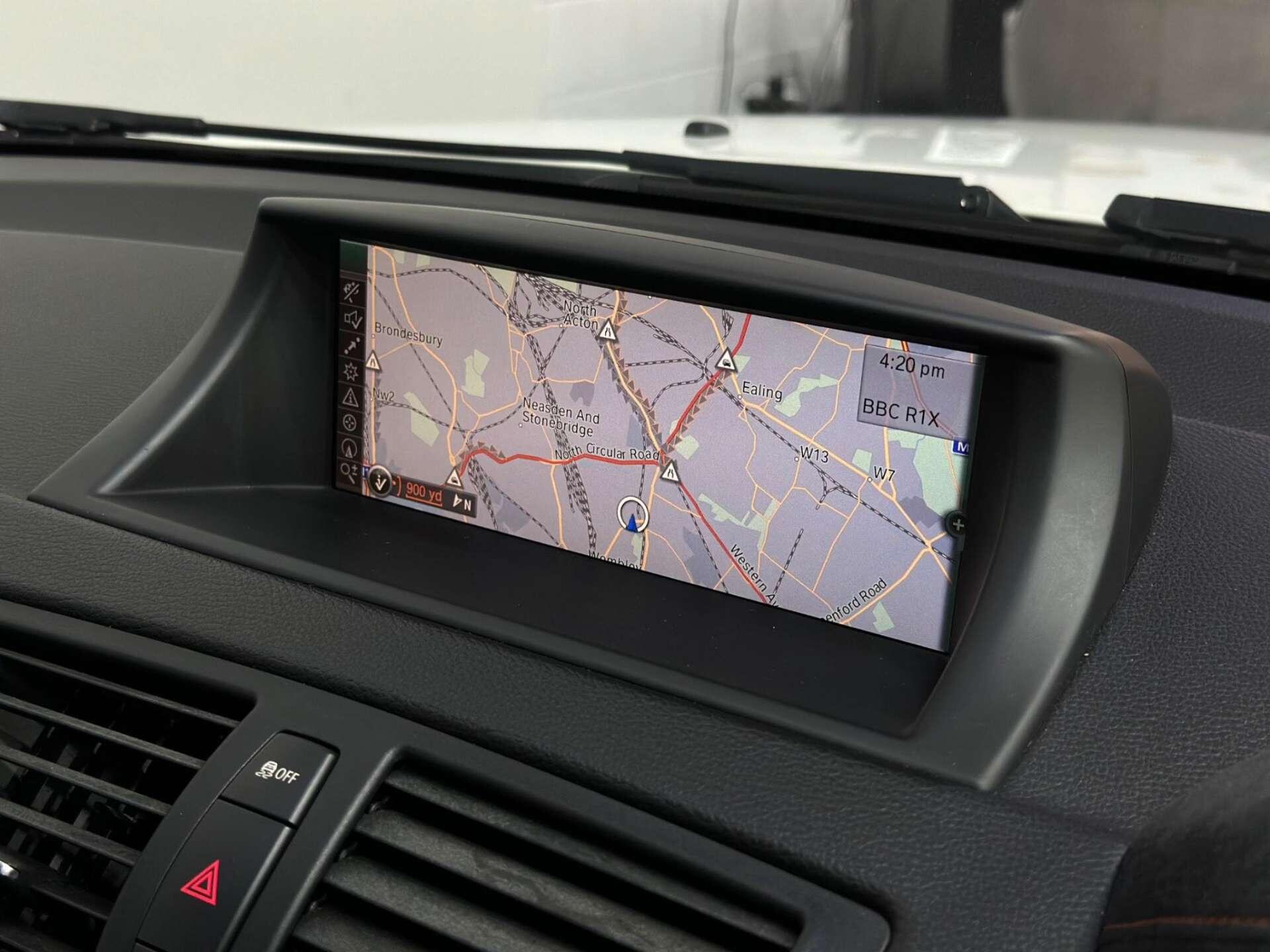 BMW 1 Series view 22