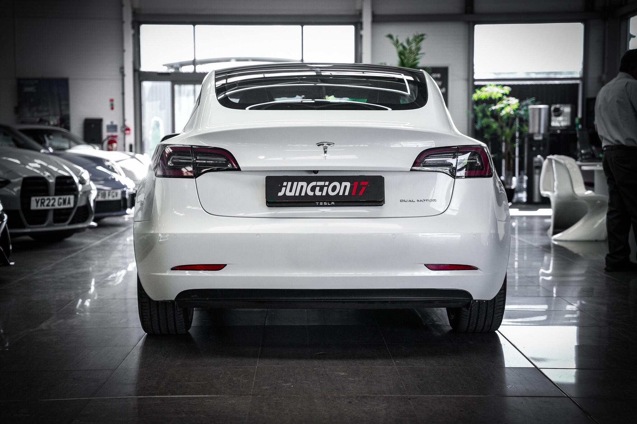 Tesla Model 3 view 16